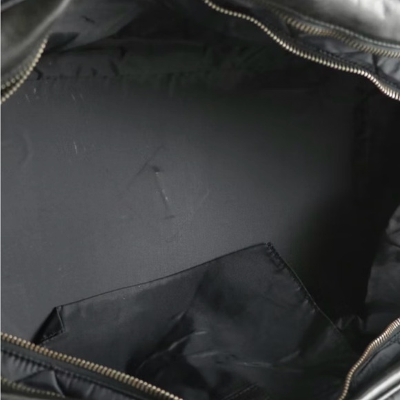 (RARE) Dolce Gabbana quilted nylon, leather trim with embossed accents “Duffle” - Picture 4 of 9